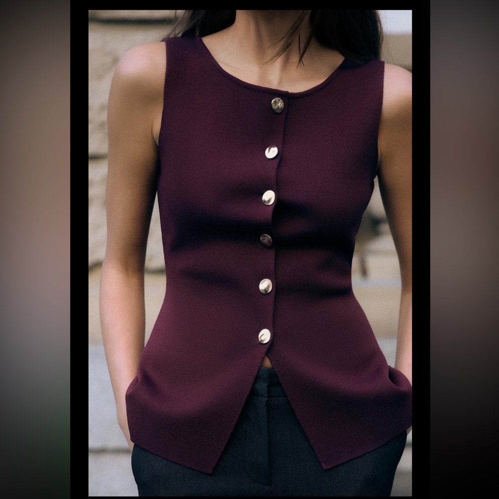 GOLD BUTTON KNITTED VEST TOP